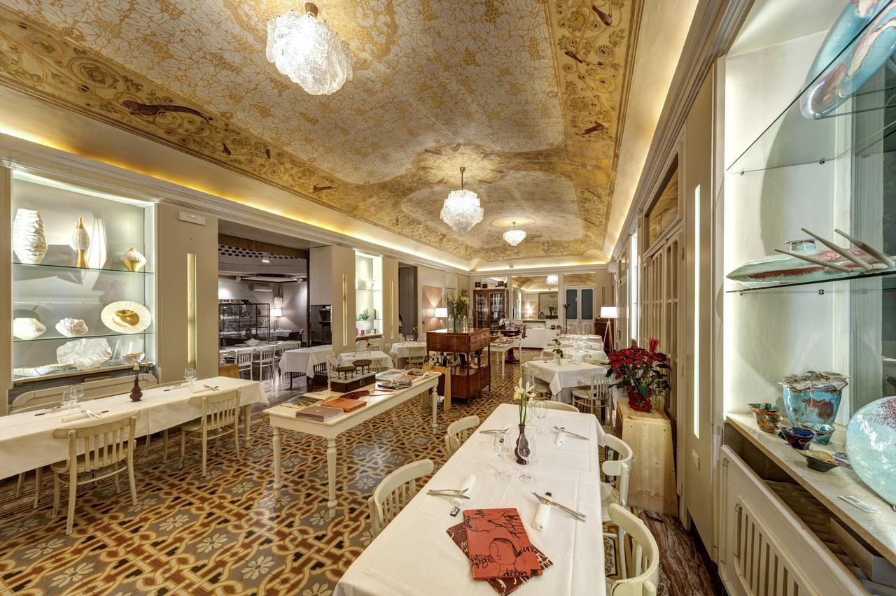 Hotel Vittoria ฟาเอนซา ภายนอก รูปภาพ